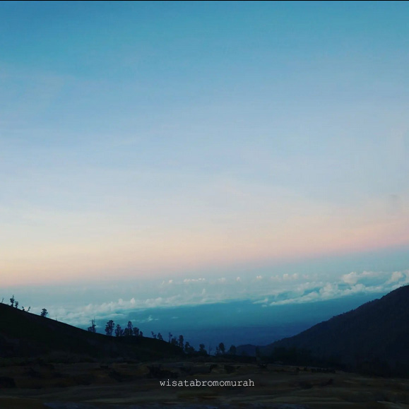 matahri terbit ijen Paket Open Trip Kawah Ijen Murah