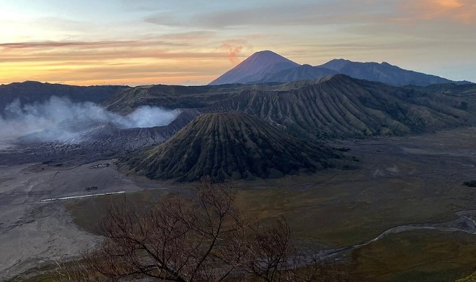 Mount Bromo Ijen Crater Tour Package